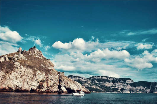 去希臘旅游，有什么值得購(gòu)買的那？